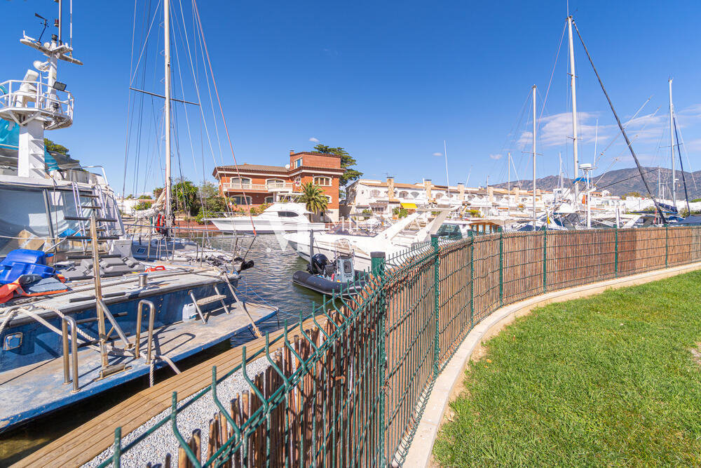 AP-0110 LAS MARINAS Apartamento Roses AP-0110 LAS MARINAS Apartamento Roses