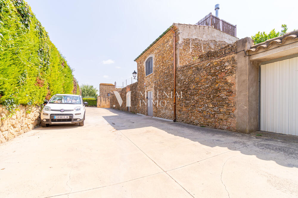 CAN RUNETA CAN RUNETA Casa de pueblo Alt Empordà Cistella CAN RUNETA CAN RUNETA Casa de pueblo Alt Empordà Cistella