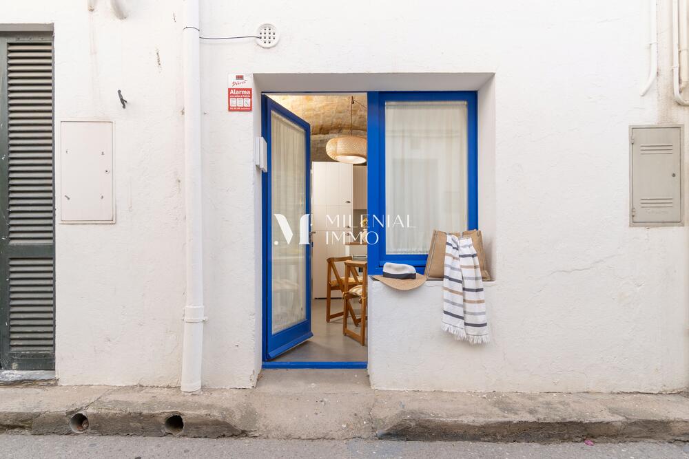BLAUET BLAUET Estudio Cadaqués BLAUET BLAUET Estudio Cadaqués