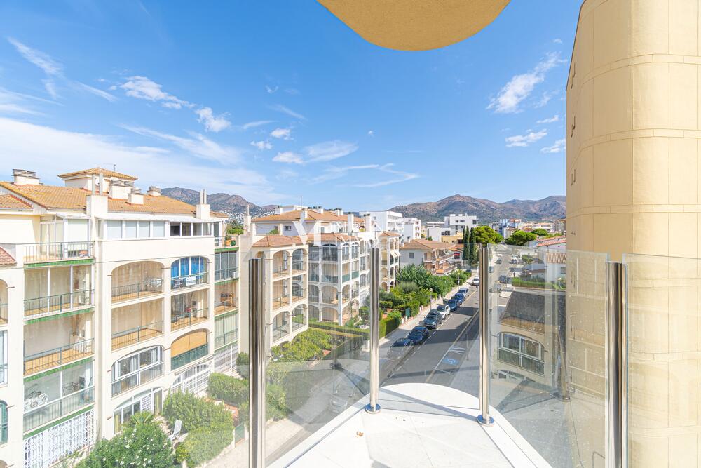 PORT REIG A-1 PORT REIG ATICO 5 Appartement  Roses