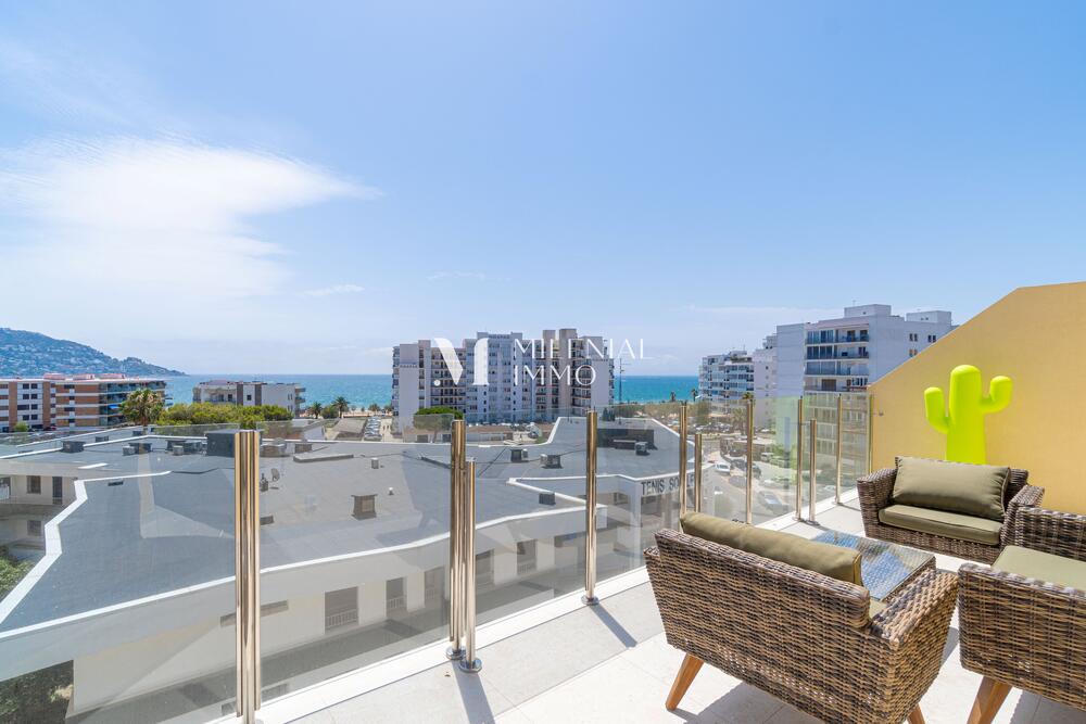 PORT REIG A-1 PORT REIG ATICO 5 Apartamento  Roses