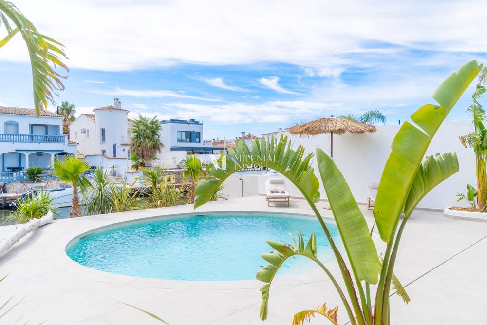CI-SEGRE SEGRE 24 A Casa aislada / Villa Empuriabrava CI-SEGRE SEGRE 24 A Casa aislada / Villa Empuriabrava