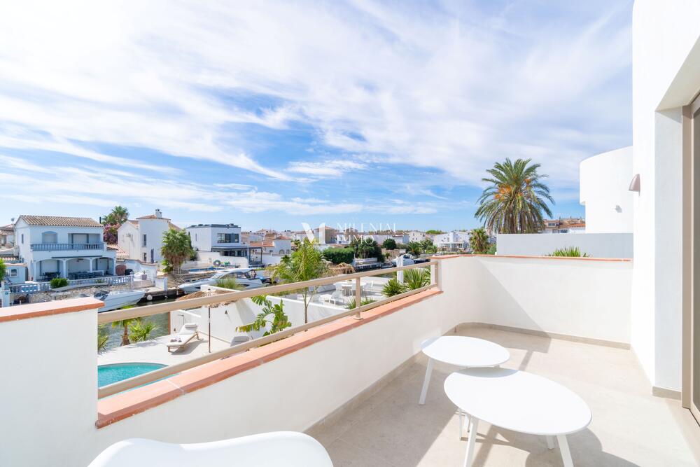 CI-SEGRE SEGRE 24 A Casa aislada / Villa Empuriabrava CI-SEGRE SEGRE 24 A Casa aislada / Villa Empuriabrava