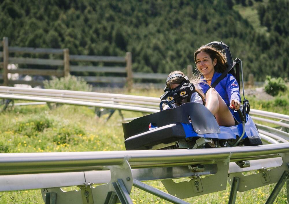 elbosque Apartamento moderno en Arinsal 4PAX a pie de pistas, balcón con vistas y parking, HUT4-005785 Apartamento Arinsal elbosque Apartamento moderno en Arinsal 4PAX a pie de pistas, balcón con vistas y parking, HUT4-005785 Apartamento Arinsal