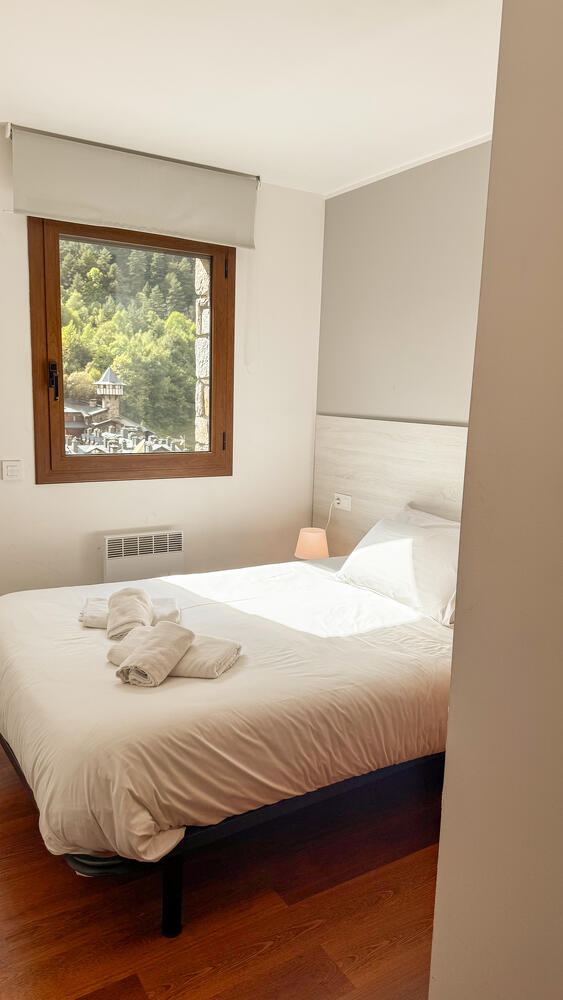 perafita Apartamento Moderno en Arinsal 5PAX I Ideal grupo o familia, Parking, Pet friendly Apartamento Arinsal perafita Apartamento Moderno en Arinsal 5PAX I Ideal grupo o familia, Parking, Pet friendly Apartamento Arinsal