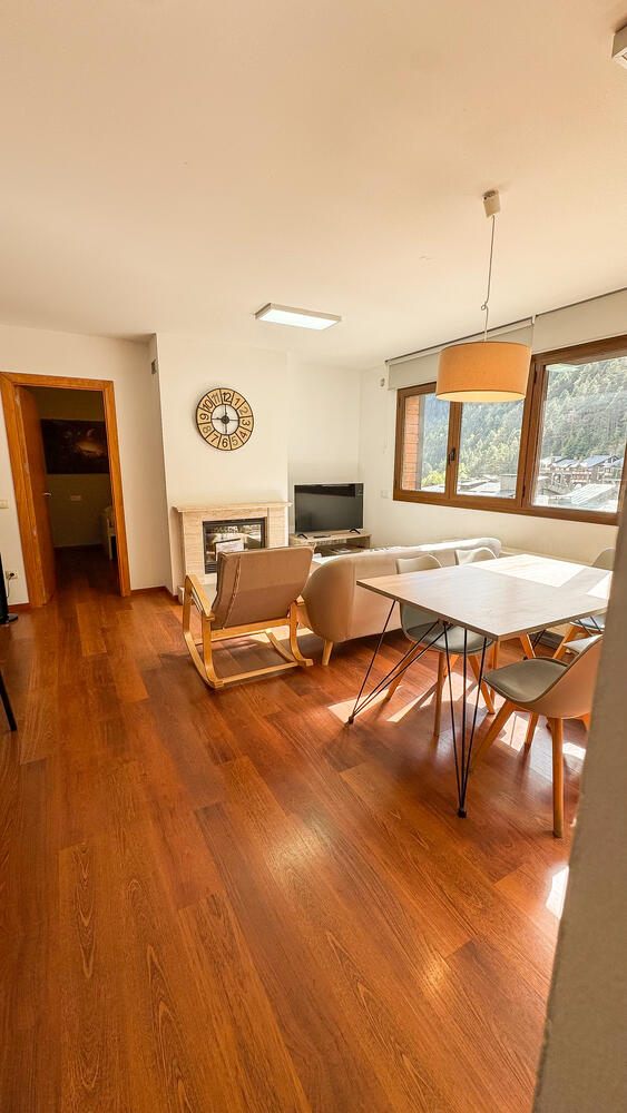 perafita Apartamento Moderno en Arinsal 5PAX I Ideal grupo o familia, Parking, Pet friendly Apartamento Arinsal perafita Apartamento Moderno en Arinsal 5PAX I Ideal grupo o familia, Parking, Pet friendly Apartamento Arinsal