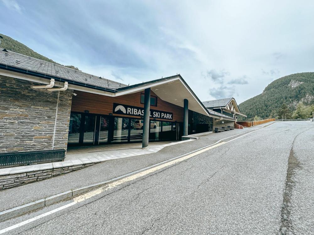 roda ¡Precioso moderno en Arinsal! 4Pax Parking RU Apartamento Arinsal roda ¡Precioso moderno en Arinsal! 4Pax Parking RU Apartamento Arinsal