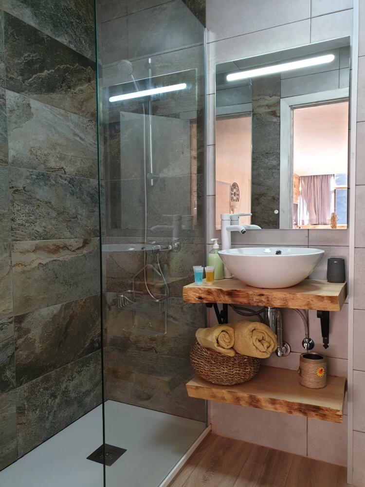 1 APARTAMENTO EL SARRIO Piso  Aisa