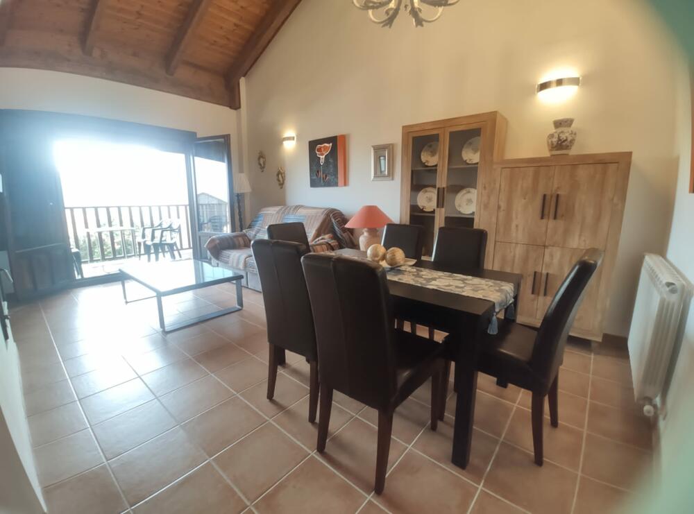 3 CASA FUENDEPLATA Apartamento  Jaca