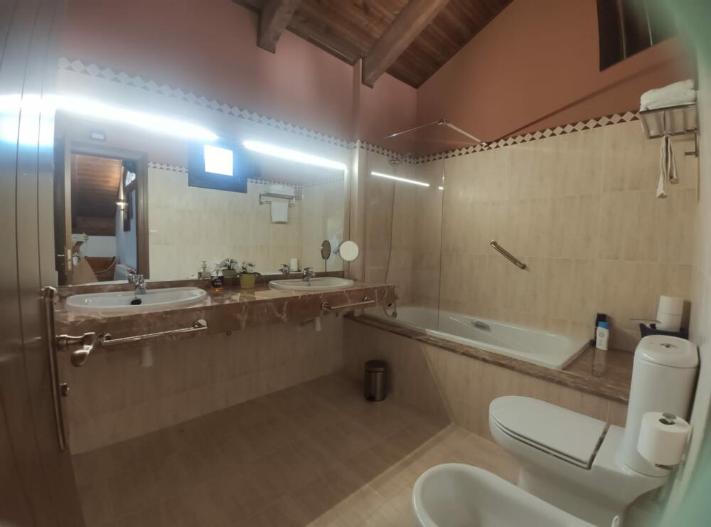 3 CASA FUENDEPLATA Apartamento  Jaca