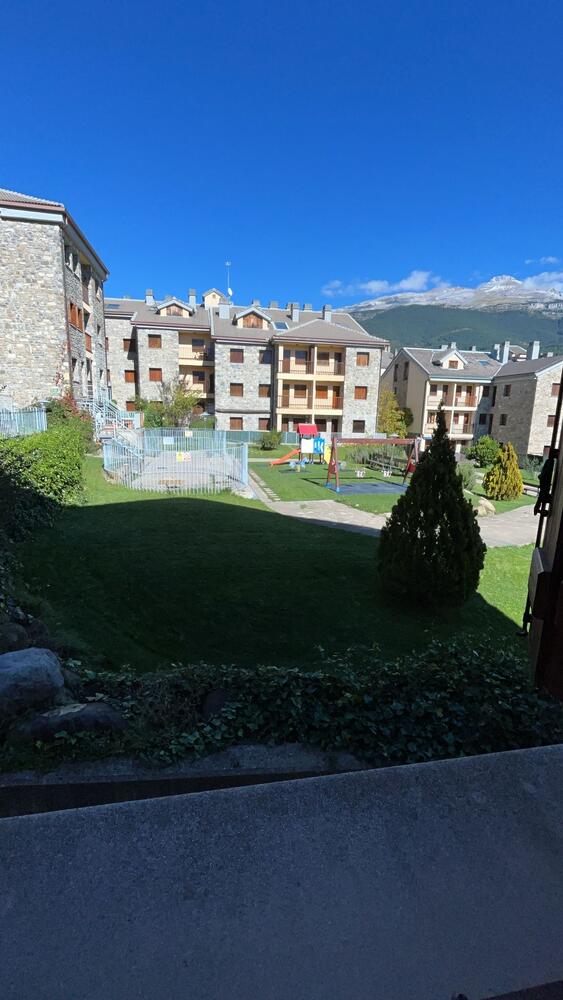 20 APARTAMENTO EL ROBLE Apartamento  Villanúa