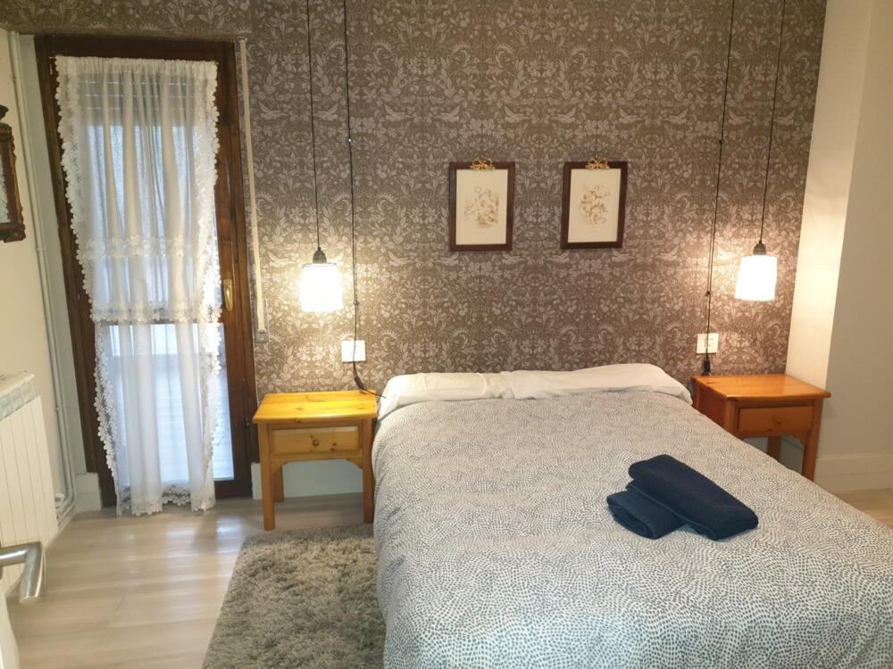 25 APARTAMENTO LOS VALLES  Apartamento  Jaca