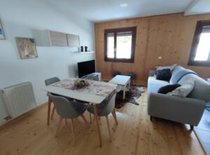 46 APARTAMENTO LUGA  DE CASTIELLO Apartamento  Castiello de Jaca