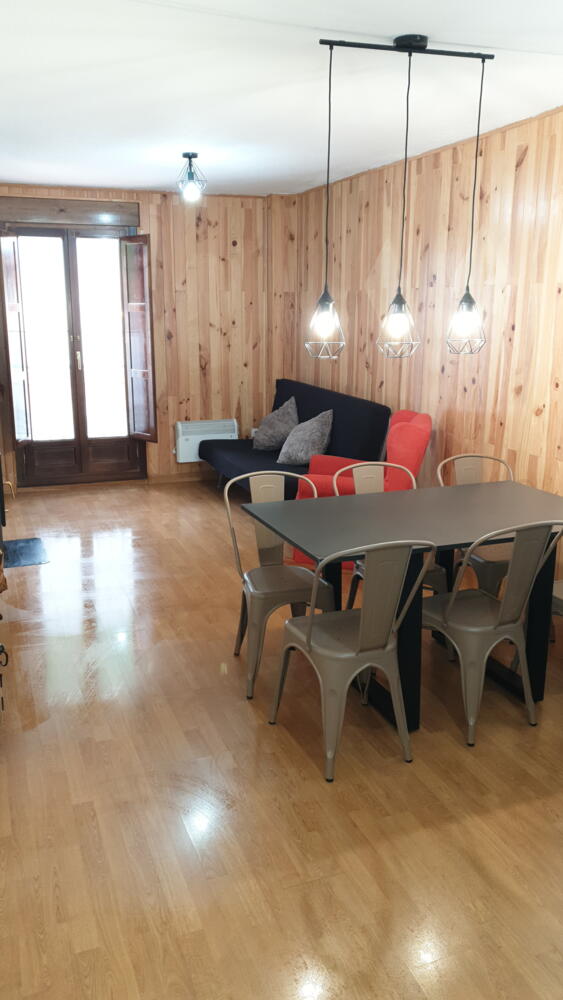 53 APARTAMENTO ALBAREDA  Apartamento  Canfranc