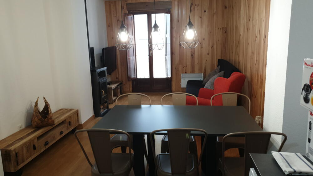 53 APARTAMENTO ALBAREDA  Apartamento  Canfranc