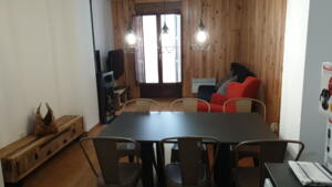 53 APARTAMENTO ALBAREDA  Apartamento  Canfranc