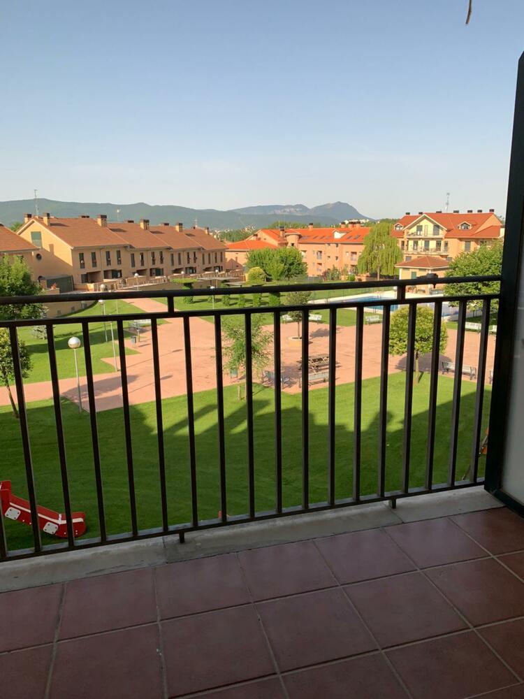 55 APARTAMENTO LOS MAÑOS DE OROEL Apartamento  Jaca