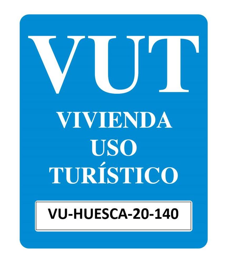 55 APARTAMENTO LOS MAÑOS DE OROEL Apartamento  Jaca