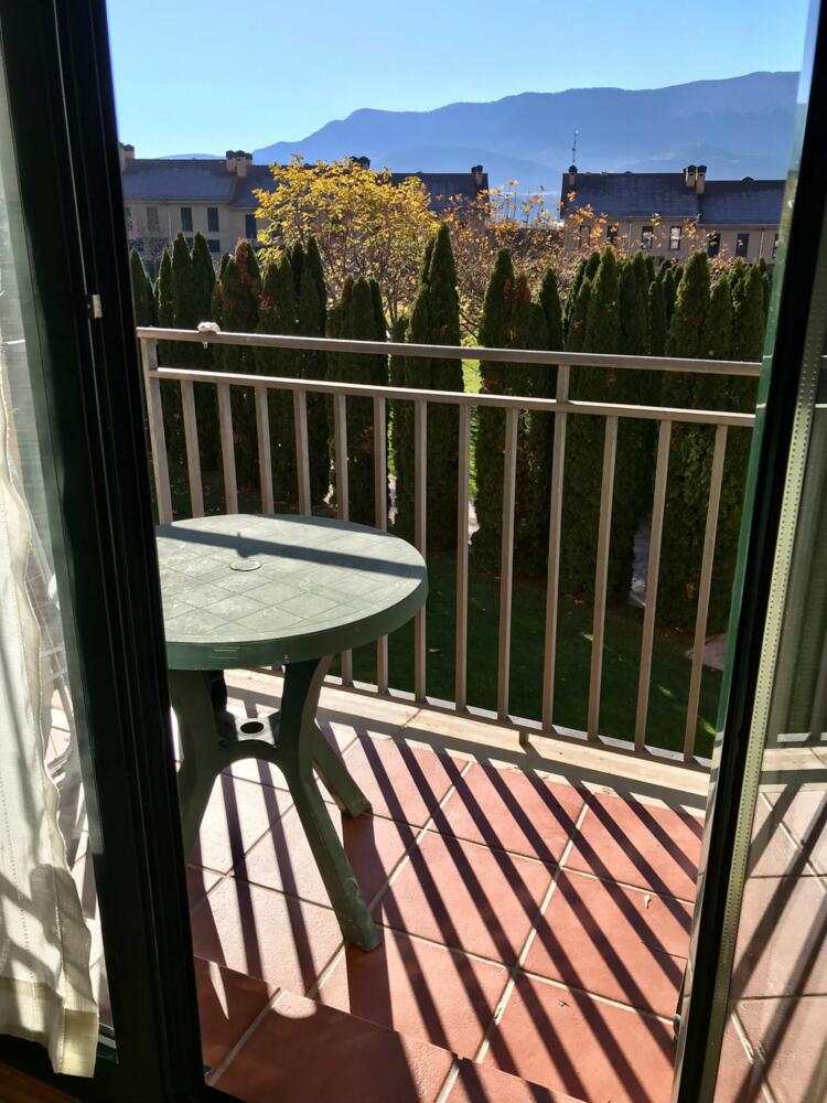75 APARTAMENTO BISAURIN Apartamento  Jaca