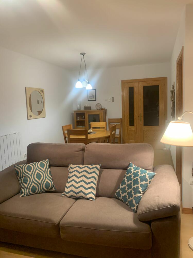 82 APARTAMENTO PEÑAS DE AIA Apartamento  Jaca