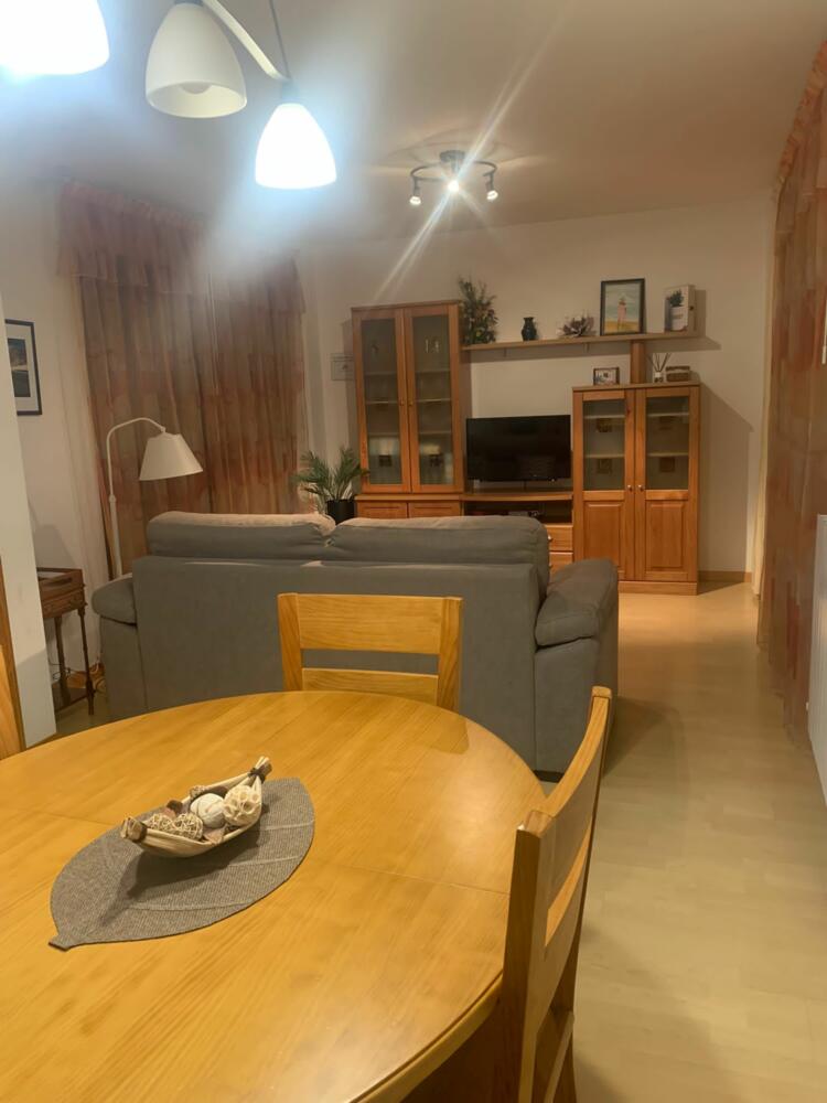 82 APARTAMENTO PEÑAS DE AIA Apartamento  Jaca