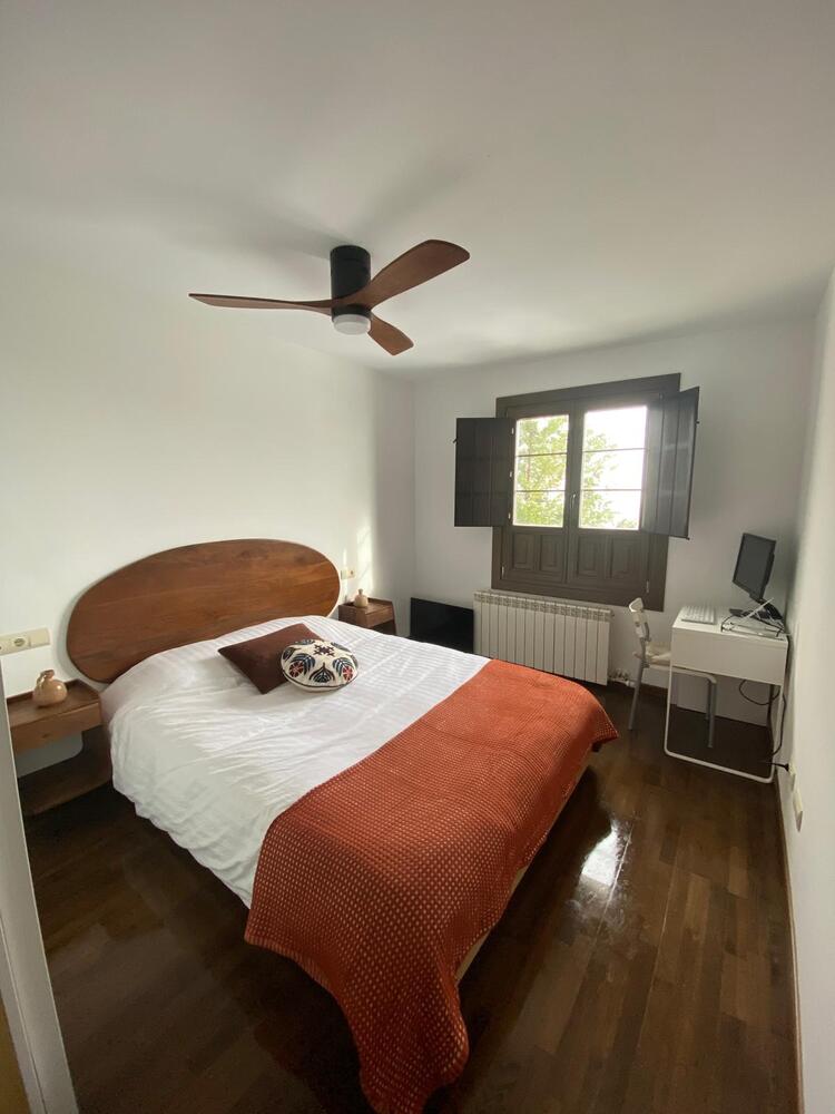 86 APARTAMENTO MENDIA Apartamento  Jaca