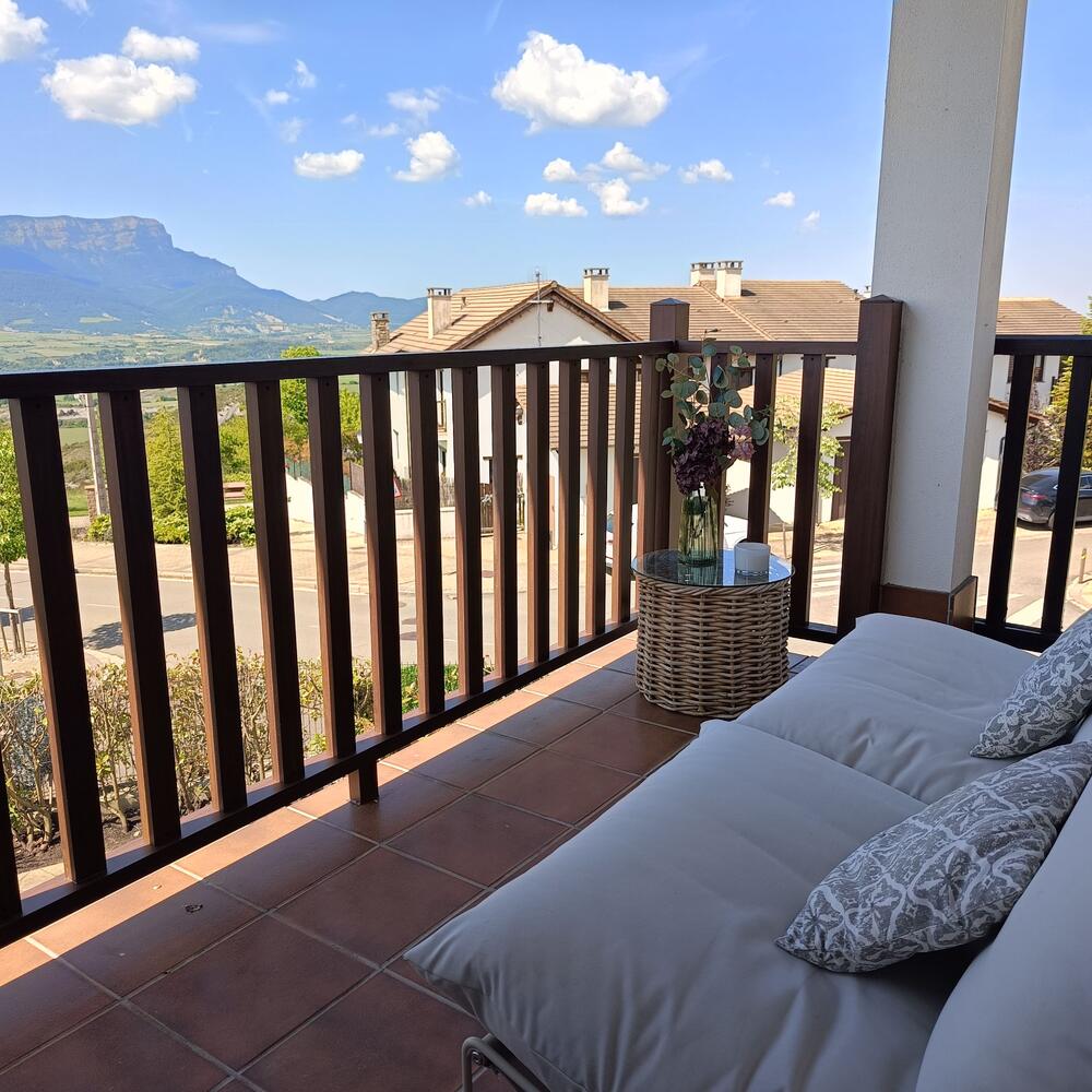 94 ANETO DUPLEX Apartamento  Jaca