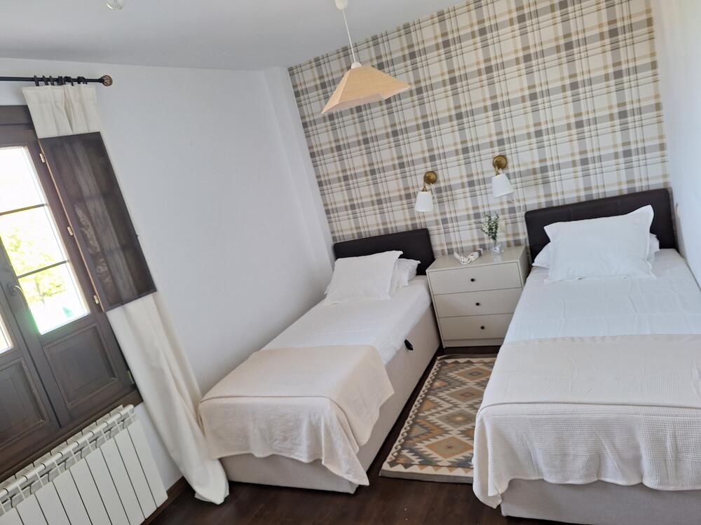 94 ANETO DUPLEX Apartamento  Jaca