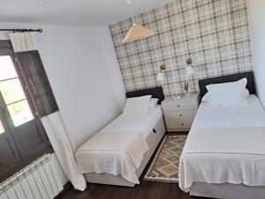 94 ANETO DUPLEX Apartamento  Jaca