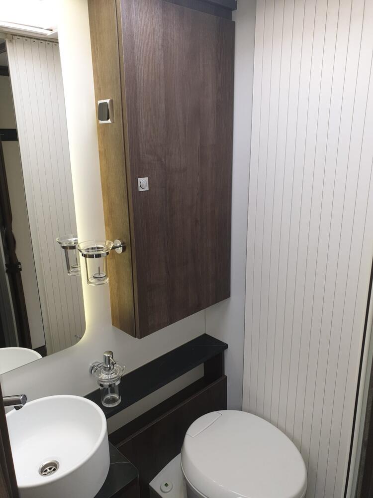 174 Autocaravana Benimar Tessoro 463 Otros  Jaca