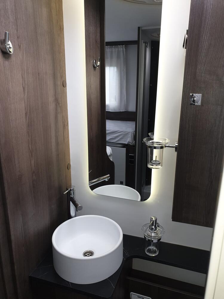 174 Autocaravana Benimar Tessoro 463 Otros  Jaca