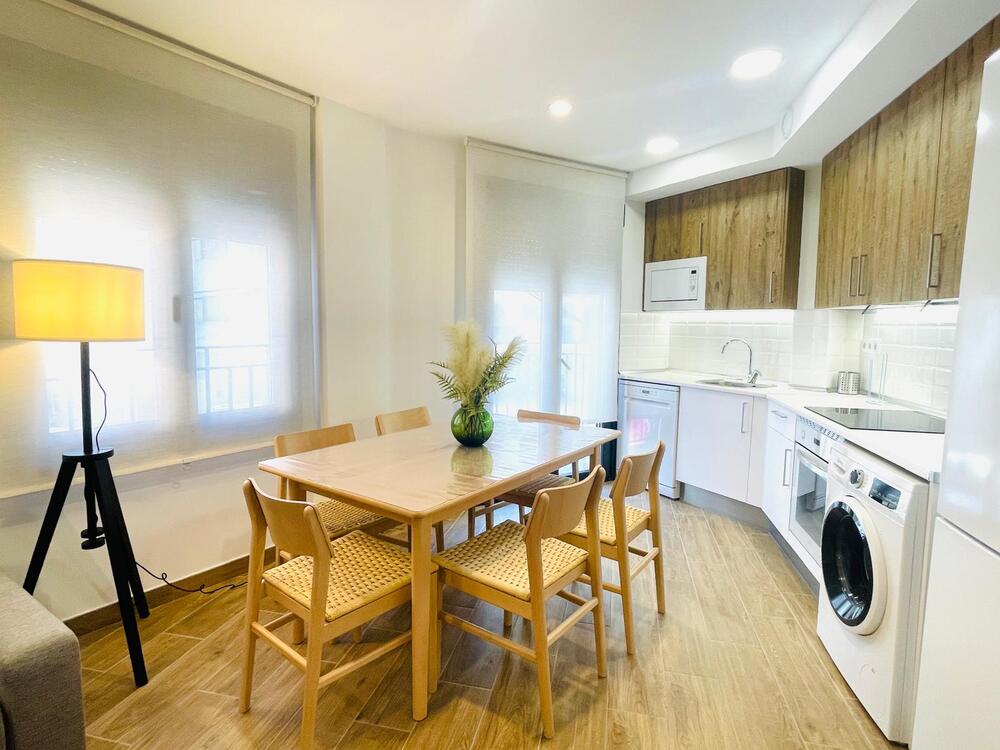178 SAN NICOLAS - 1ºB Apartamento CENTRO Jaca