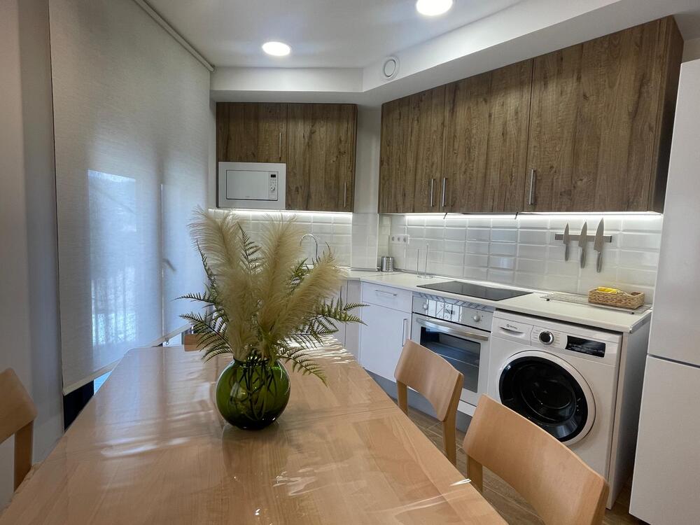 178 SAN NICOLAS - 1ºB Apartamento CENTRO Jaca