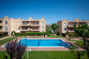 AT015 AT015 Els Munts Apartament  Torredembarra