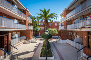 AT122 AT122 Clos Apartament  Torredembarra