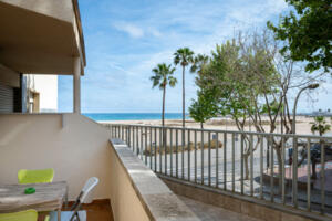 AT071 AT071 Torremar I Apartament  Torredembarra