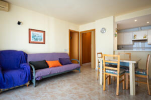 AT016 AT016 Pau Casals Apartament  Torredembarra