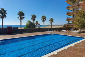 AT041 AT041 Els Pins II Apartament  Torredembarra