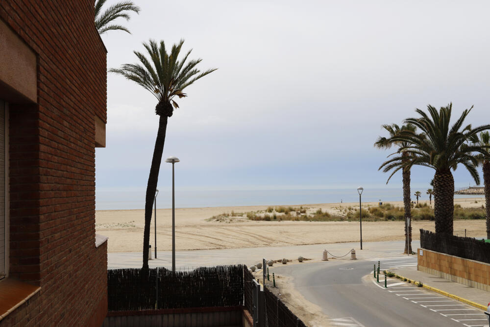 AT132 AT132 Els Pins I Apartament  Torredembarra
