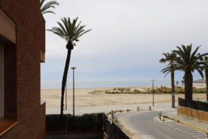 AT132 AT132 Els Pins I Apartament  Torredembarra