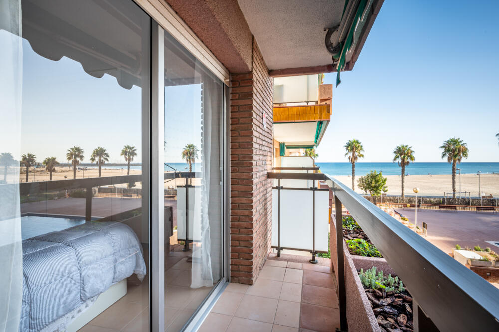 AT135 AT135 Els Pins I Apartament  Torredembarra