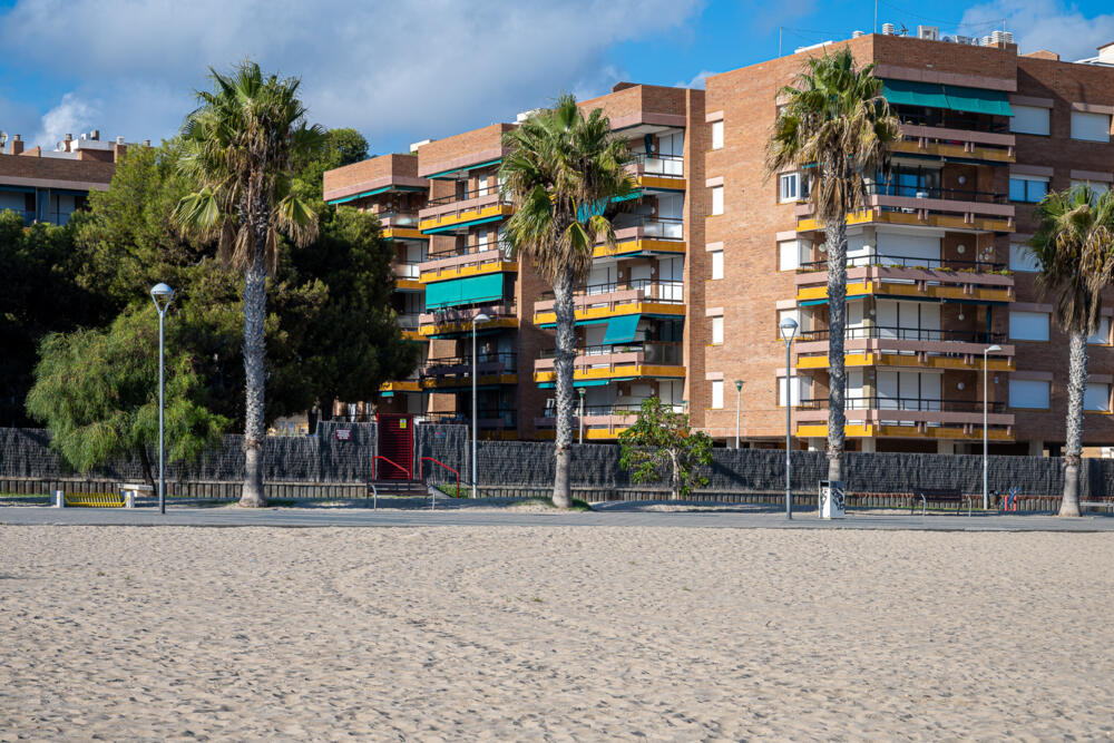 AT135 AT135 Els Pins I Apartament  Torredembarra