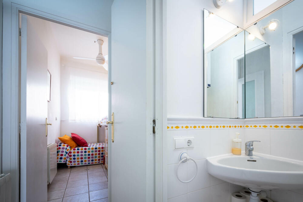 AT243 AT243 Baix a Mar Apartament  Torredembarra