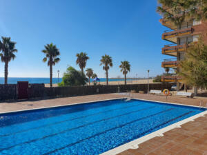 AT049 AT049 Els Pins II Apartament  Torredembarra