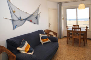 AT076 AT076 Baix a Mar Apartment  Torredembarra