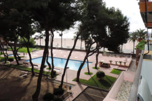 AT054 AT054 Els Pins I Apartament  Torredembarra