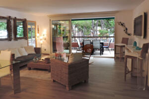 AT054 AT054 Els Pins I Apartament  Torredembarra