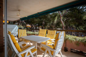 AT102 AT102 Els Pins Apartament  Torredembarra