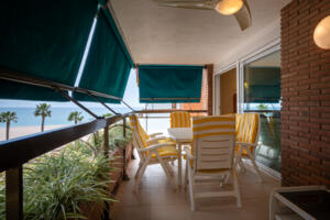 AT102 AT102 Els Pins Apartament  Torredembarra