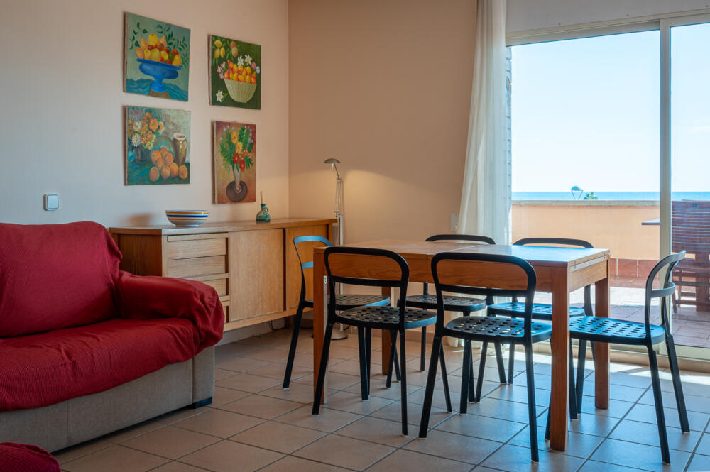 AT019 AT019 Les Palmeres Apartament  Torredembarra